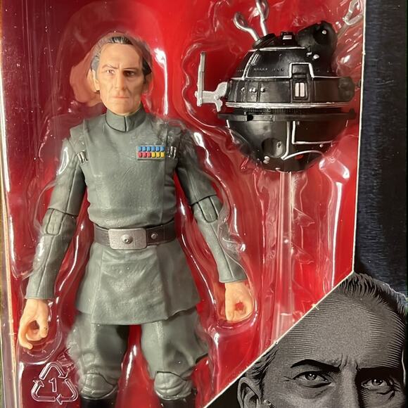 Star Wars - The Black Series - Grand Moff Tarkin #63 - Picture 5 of 13